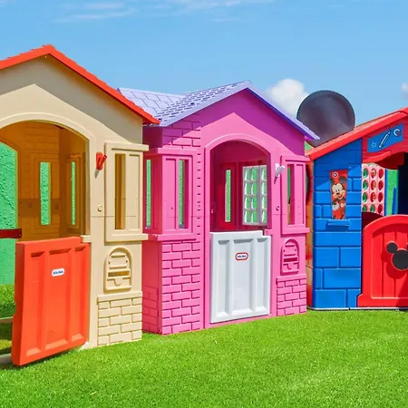 Imagination Kingdom By Oc Adventure Homes Holiday home Garden Grove
