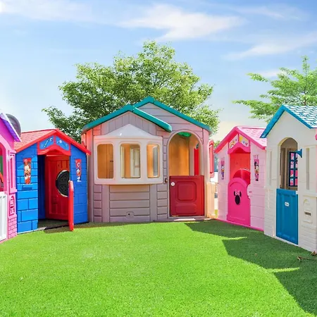 Imagination Kingdom By Oc Adventure Homes Holiday home Garden Grove