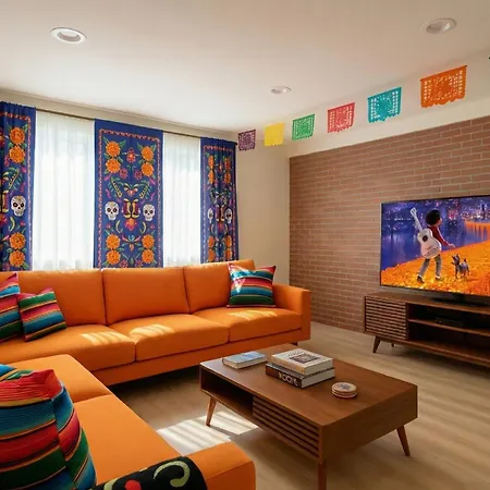 Imagination Kingdom By Oc Adventure Homes Holiday home Garden Grove