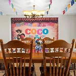 Holiday home Imagination Kingdom By Oc Adventure Homes